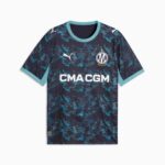 Camiseta de fútbol visitante del Olympique de Marseille para la temporada 2026-2027. Segunda equipación oficial del OM para adulto.