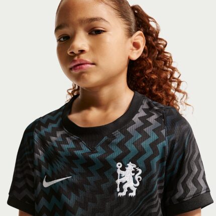 Equipación de portero para niños del Chelsea FC para la temporada 2026/27. Uniforme completo de guardameta infantil.