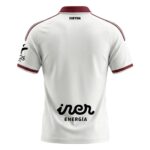 Vista frontal de la camiseta de la primera equipación del Albacete Balompié para la temporada 2026/27, versión de adulto.