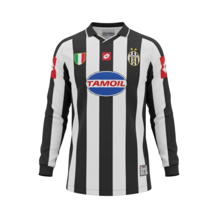 Camiseta retro Juventus 2002/03 primera equipación manga larga — vista frontal en maniquí