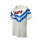 Camiseta retro Nápoles 1988/89 segunda equipación blanca con franjas azules y sponsor Mars. — vista frontal en maniquí