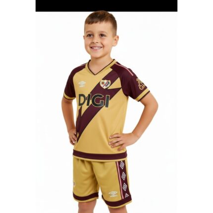 Tercera equipación de fútbol del Rayo Vallecano para niños, temporada 2026-2027. Camiseta y pantalón oficial para los más pequeños.