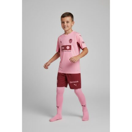 Tercera equipación del Valencia CF para niños, temporada 2026/27. Camiseta oficial del equipo valencianista para los más pequeños.