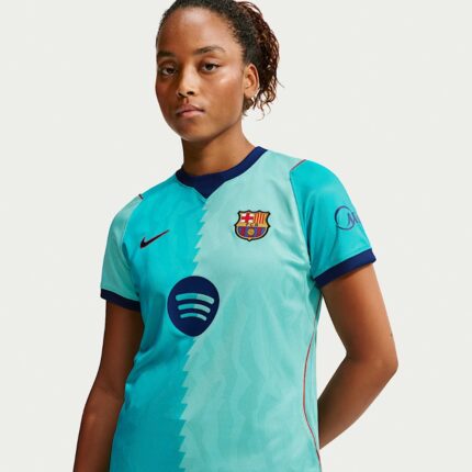 Camiseta alternativa del FC Barcelona para mujer, temporada 2026/27. Tercera equipación oficial del Barça para aficionadas.