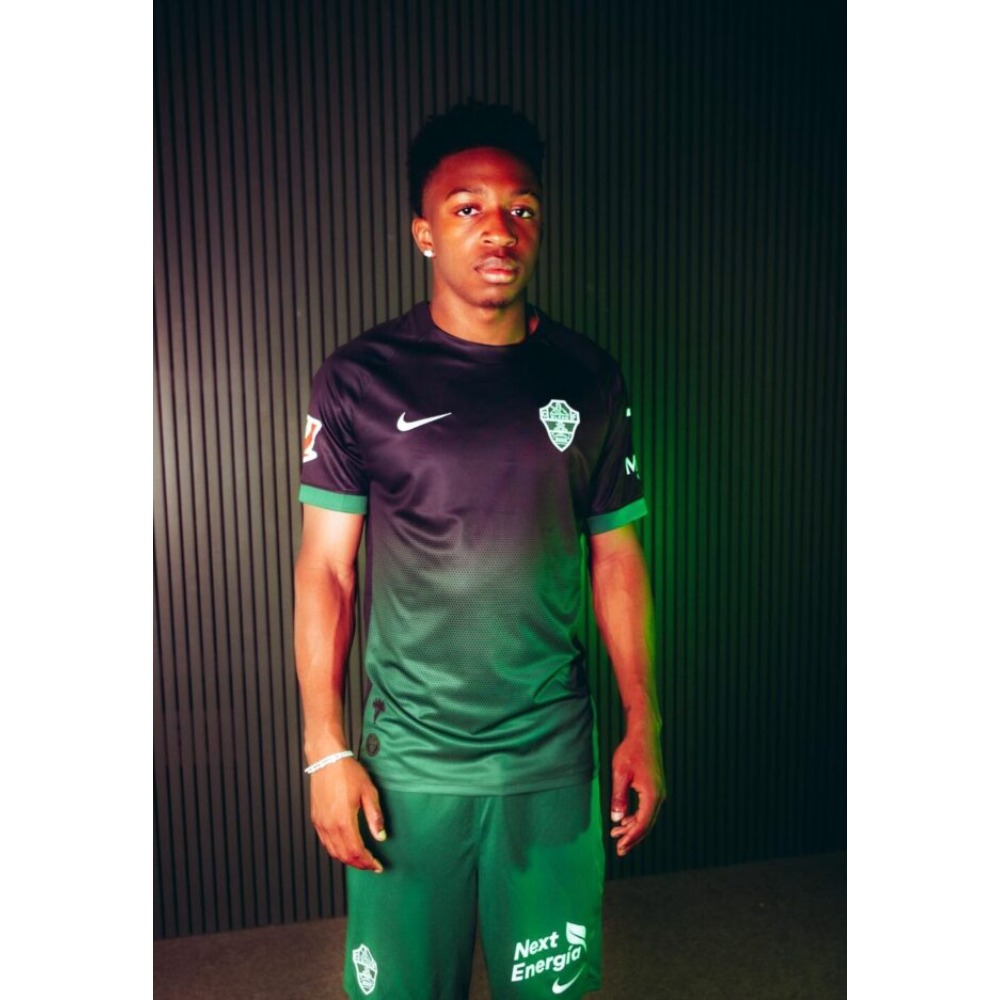 Camiseta Elche Alternativa 26/27 Vista frontal de la camiseta alternativa del Elche CF para la temporada 26/27. Tercera equipación oficial de fútbol para adulto.