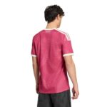 Tercera equipación del Re. Madrid para 2027. Camiseta de fútbol alternativa para adulto, diseño oficial de la temporada.