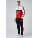 Chándal oficial de entrenamiento del Sevilla FC para la temporada 2026/27, versión de adulto. Chaqueta y pantalón del conjunto.