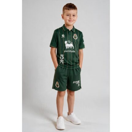 Segunda equipación de fútbol para niños del Racing de Santander temporada 26/27. Viste los colores del equipo visitante.