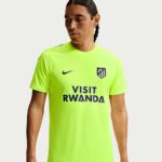 Camiseta de entrenamiento del Atlético de Madrid para la temporada 2026-2027. Diseño oficial para entrenar como los jugadores.