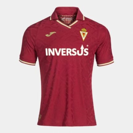 Camiseta oficial del Real Murcia CF para la temporada 2026-2027. Primera equipación de adulto, color grana. Logo y escudo.