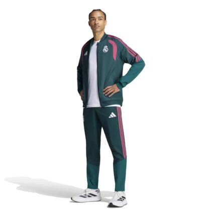 Chaqueta de fútbol adidas para hombre en color verde. Parte del conjunto de entrenamiento de la temporada 2026/2027 para adulto.