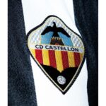 Equipación de fútbol oficial del CD Castellón para niños, temporada 26/27. Primera equipación albinegra en tallas infantiles.