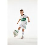 Equipación oficial del Elche CF para niños, temporada 26/27. Primera equipación completa con camiseta y pantalón.
